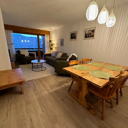 Les Dents Du Midi A10